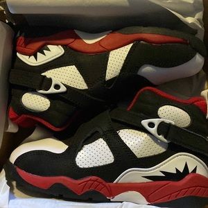 NIB TODDLER JORDAN SNEAKERS SZ 11c